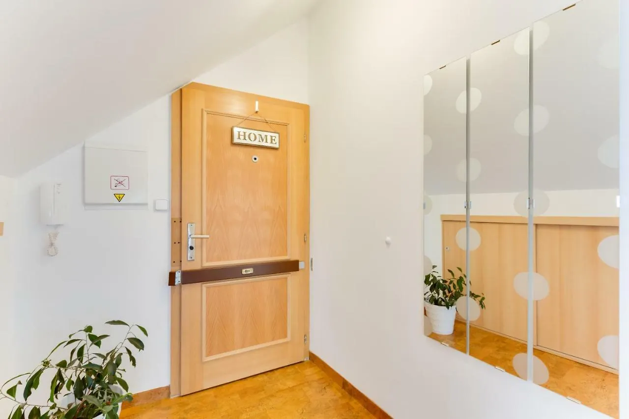 Charles Bridge Loft Appartement Praag 0*,  Tsjechië